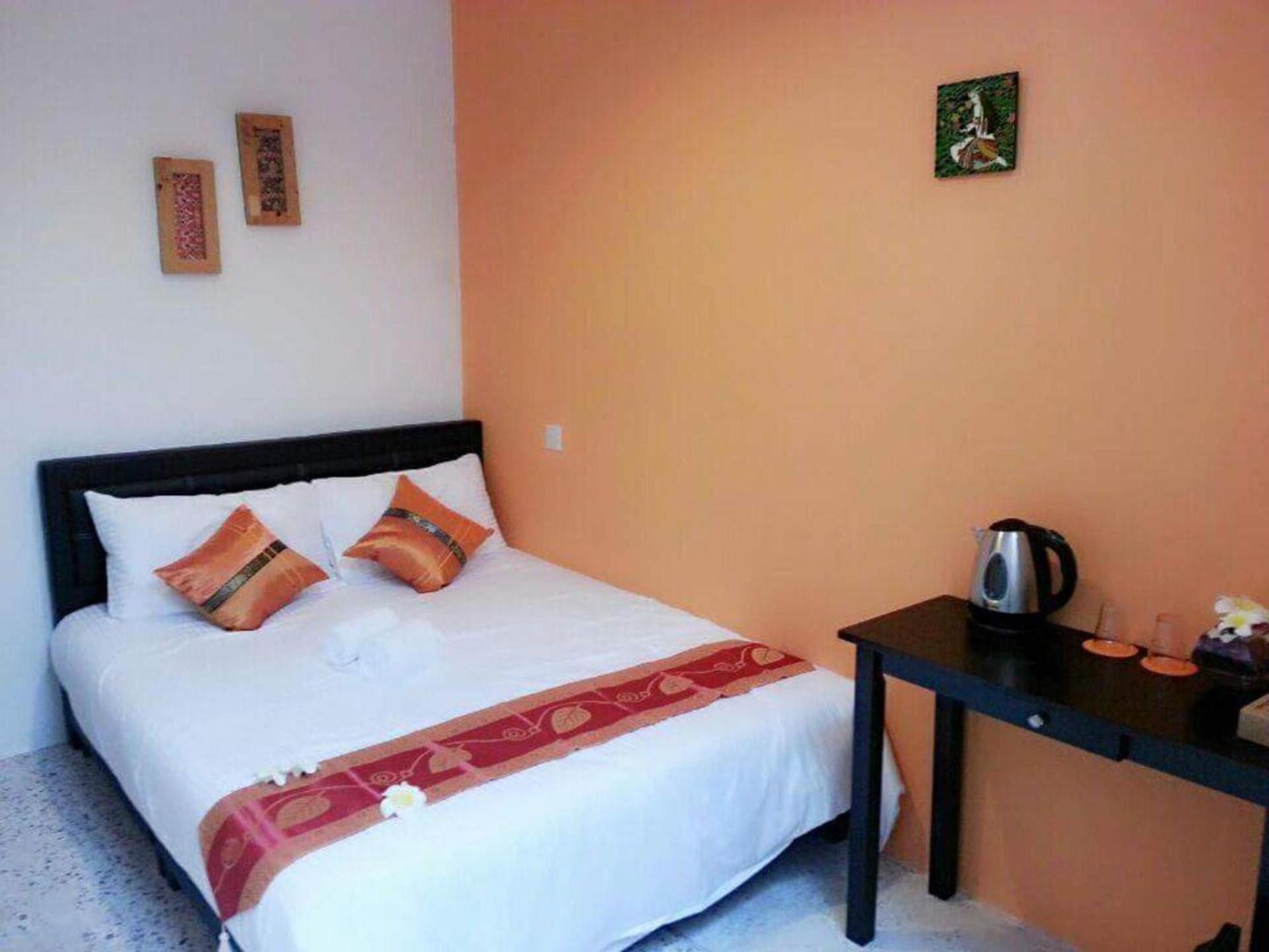 Oyo 91068 Elephant House Boutique Hotel George Town Exterior foto