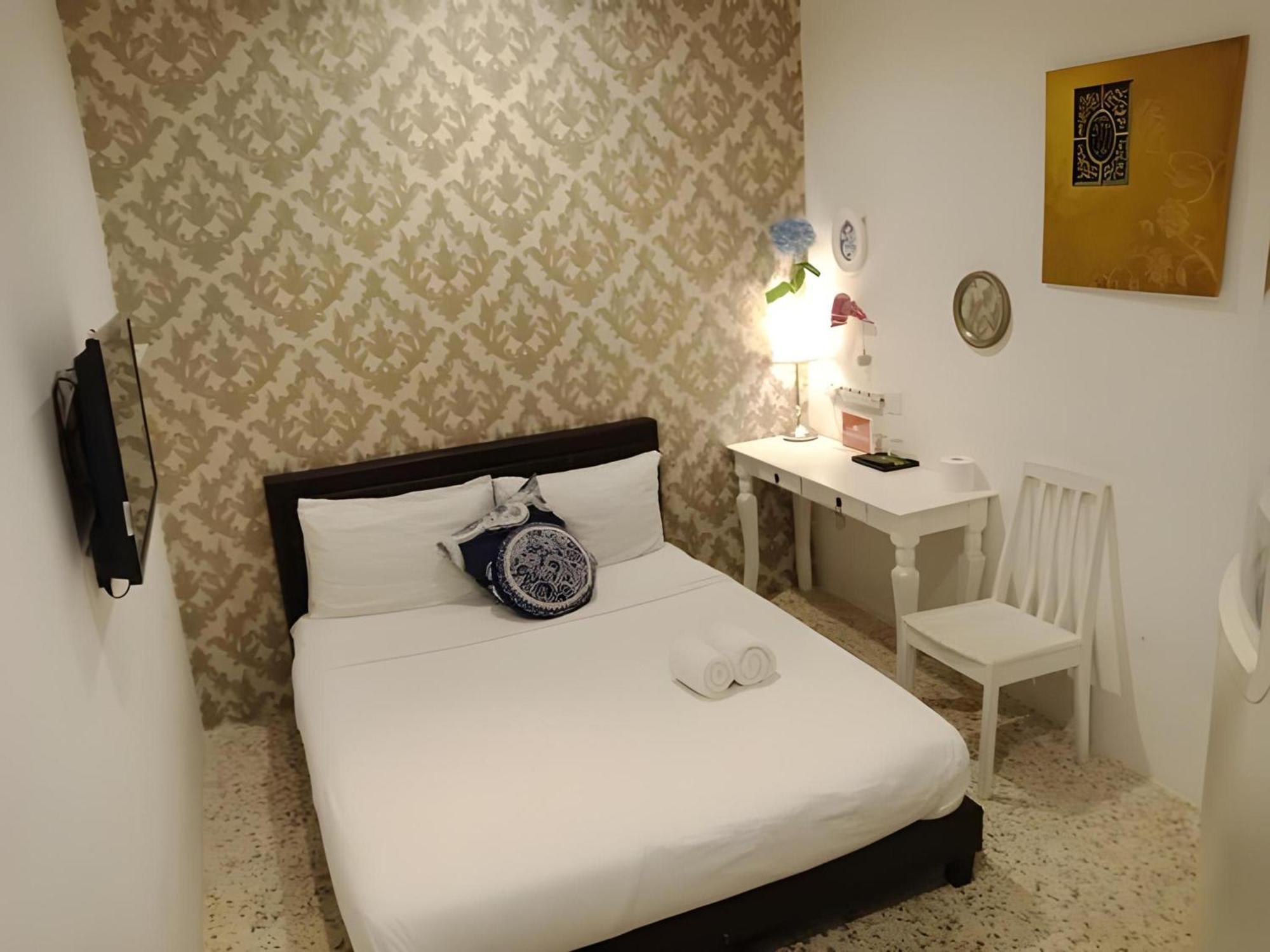 Oyo 91068 Elephant House Boutique Hotel George Town Exterior foto